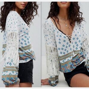 FREE PEOPLE Anthropologie MACRA MAZE ME Linen Blend Fringed Sleeve Blouse